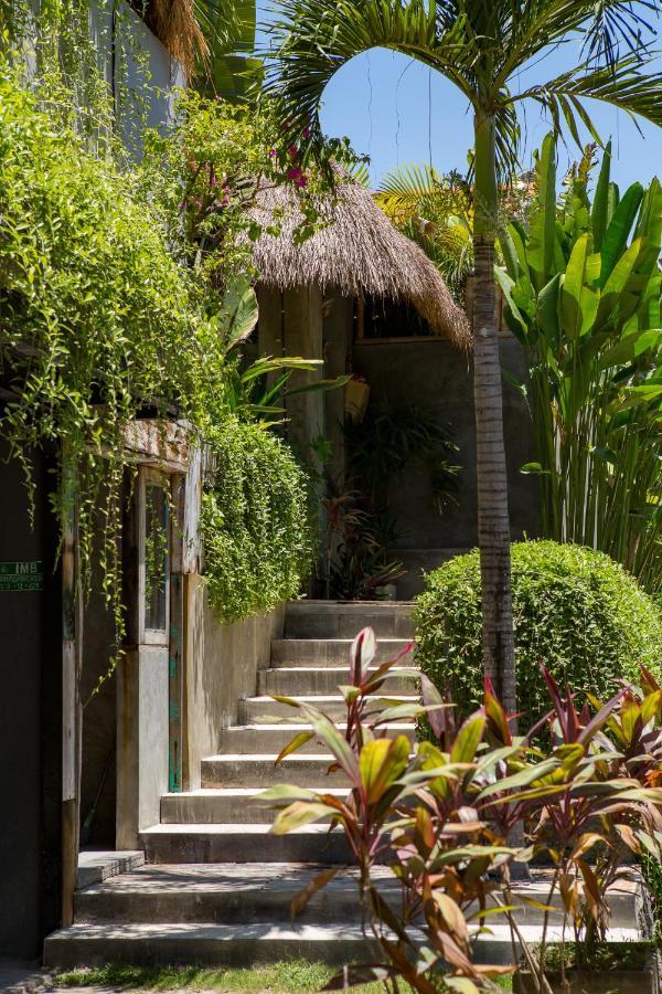 Seaside Tribe - Boutique Surf Stay & Retreat Tanah Lot Екстериор снимка