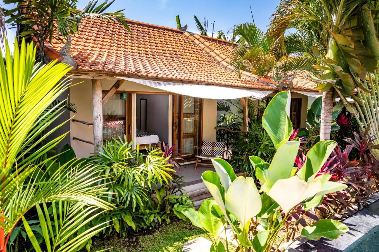 Seaside Tribe - Boutique Surf Stay & Retreat Tanah Lot Екстериор снимка