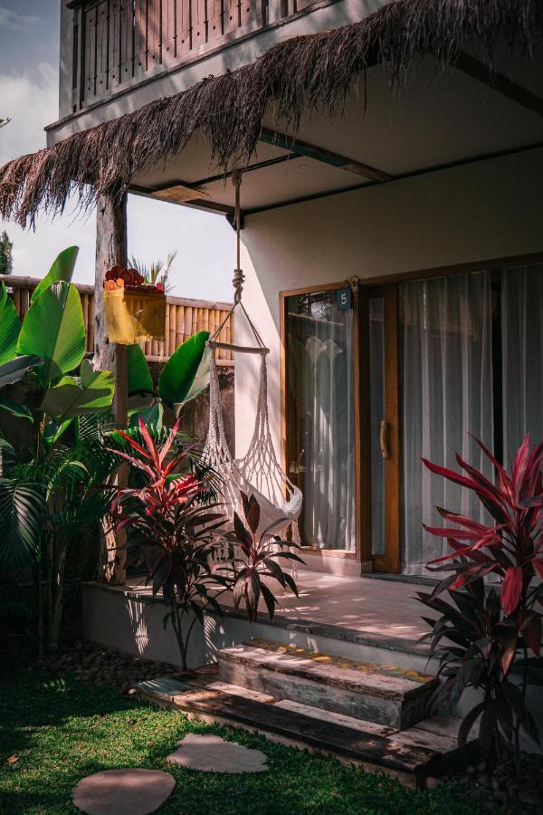Seaside Tribe - Boutique Surf Stay & Retreat Tanah Lot Екстериор снимка